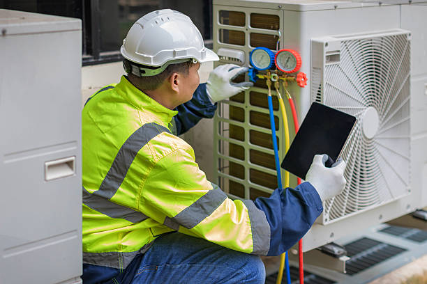 Professional Ductwork Repair technician working in Easton, CT